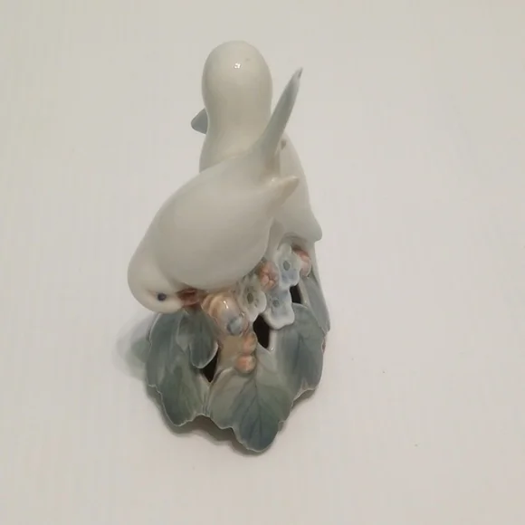 Royal Copenhagen Doves Sculpture Figurine